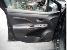 GUARNECIDO PUERTA DELANTERA IZQUIERDA 