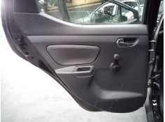 GUARNECIDO PUERTA TRASERA IZQUIERDA 