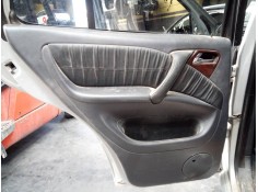 GUARNECIDO PUERTA TRASERA IZQUIERDA 