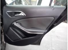 GUARNECIDO PUERTA TRASERA DERECHA 