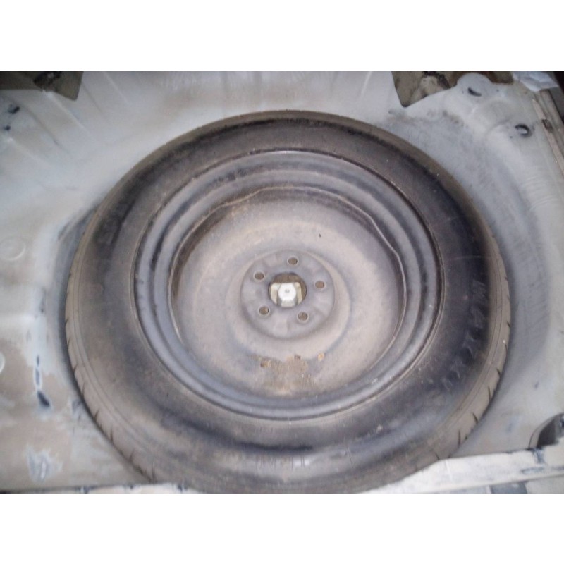 Recambio de neumatico repuesto para nissan x-trail (t31) se referencia OEM IAM 155/90/17  