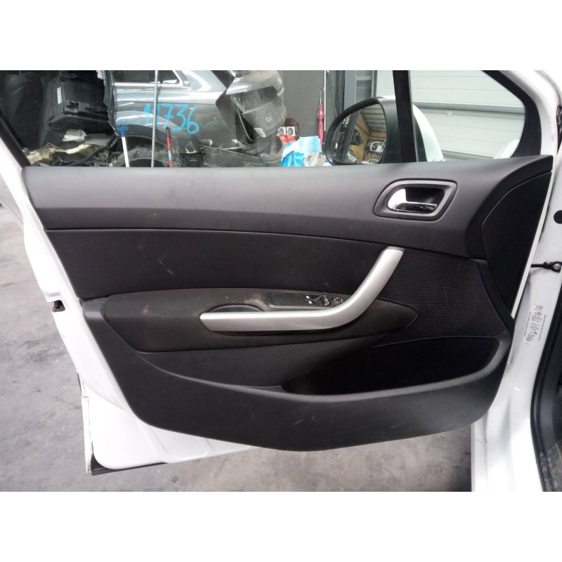 Recambio de guarnecido puerta delantera izquierda para peugeot 308 access referencia OEM IAM   