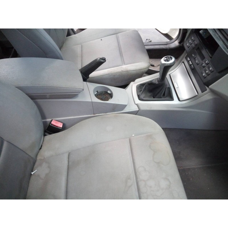Recambio de consola central para bmw x3 (e83) 2.0d referencia OEM IAM   