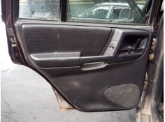 GUARNECIDO PUERTA TRASERA IZQUIERDA 