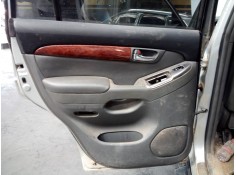 Recambio de guarnecido puerta trasera izquierda para toyota land cruiser (j12) 3.0 d4-d vxl referencia OEM IAM   