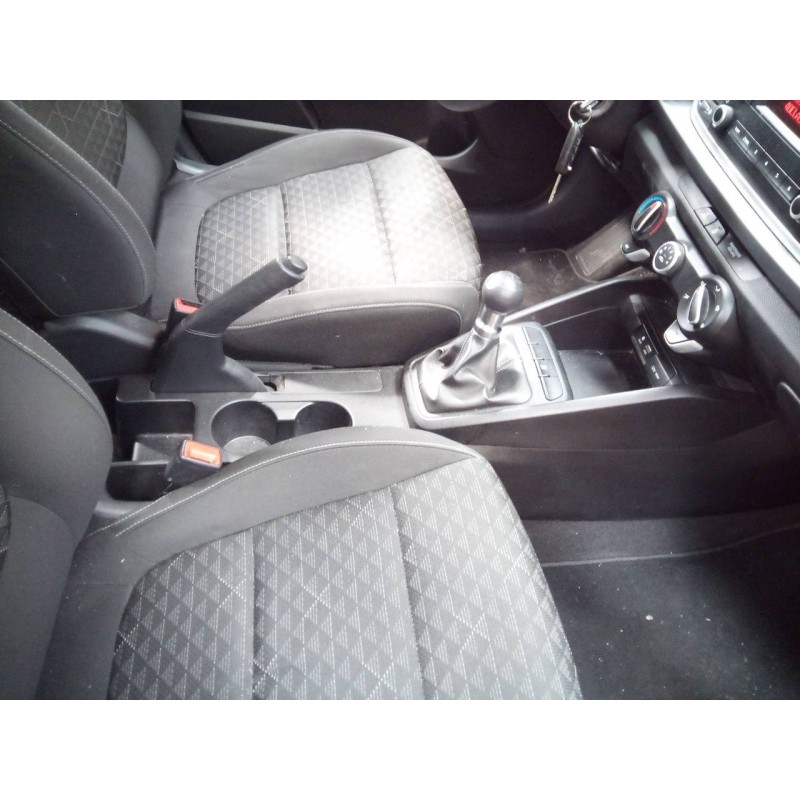 Recambio de consola central para kia rio (yb) concept referencia OEM IAM   