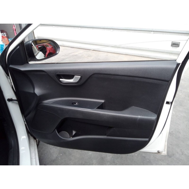 Recambio de guarnecido puerta delantera derecha para kia rio (yb) concept referencia OEM IAM   