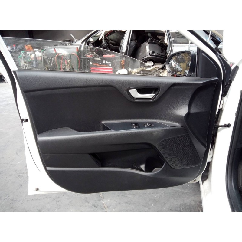 Recambio de guarnecido puerta delantera izquierda para kia rio (yb) concept referencia OEM IAM   