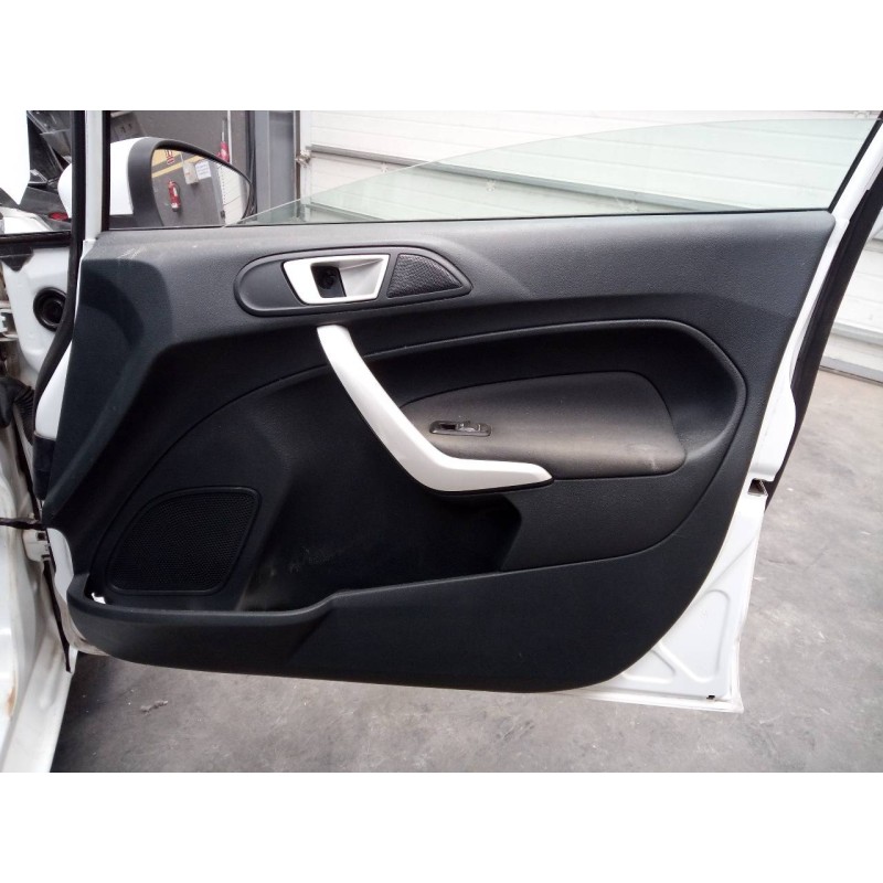 Recambio de guarnecido puerta delantera derecha para ford fiesta (cb1) trend referencia OEM IAM   