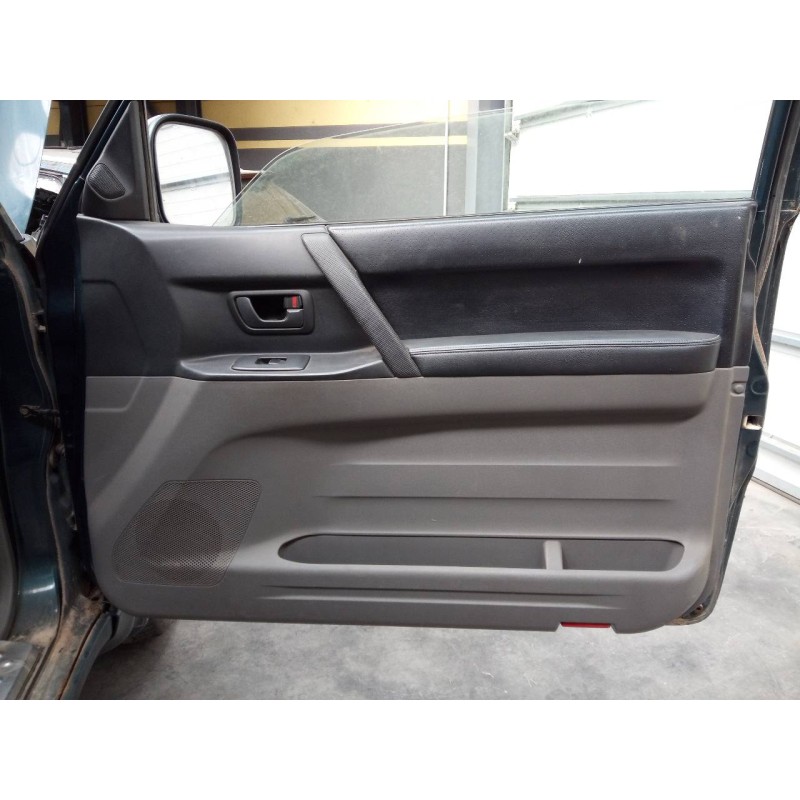 Recambio de guarnecido puerta delantera derecha para mitsubishi montero (v60/v70) 3.2 di-d intense kaiteki (3-ptas.) referencia 