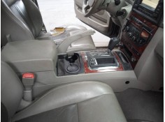 Recambio de consola central para jeep gr. cherokee (wh) 3.0 crd limited referencia OEM IAM   