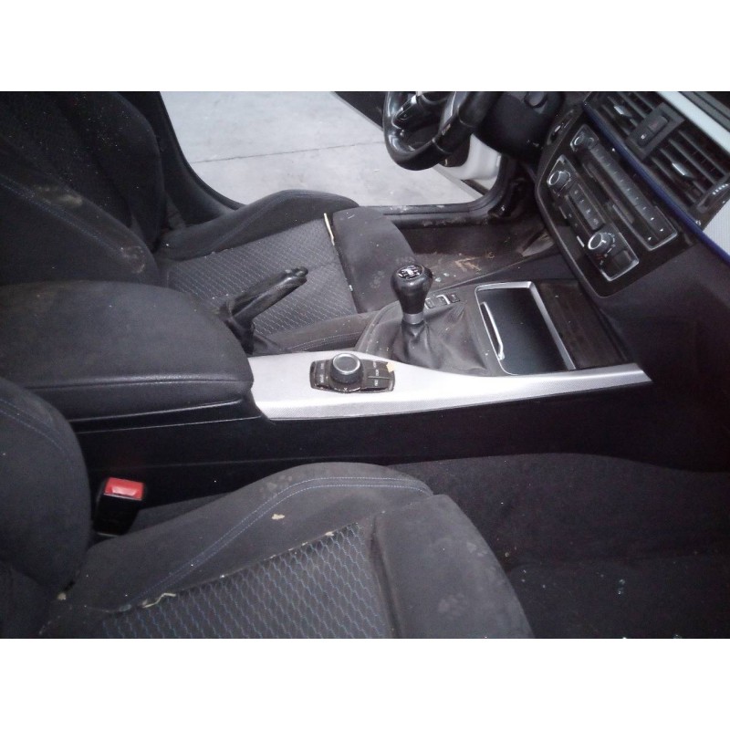 Recambio de consola central para bmw serie 1 lim. (f20/f21) 116d sport line referencia OEM IAM   