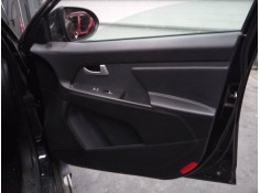 Recambio de guarnecido puerta delantera derecha para kia sportage drive 4x4 referencia OEM IAM   