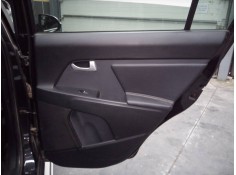 GUARNECIDO PUERTA TRASERA DERECHA 