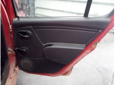 Recambio de guarnecido puerta trasera derecha para dacia sandero laureate referencia OEM IAM   