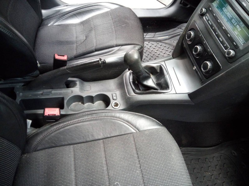 Recambio de consola central para skoda octavia berlina (1z3) trend referencia OEM IAM   