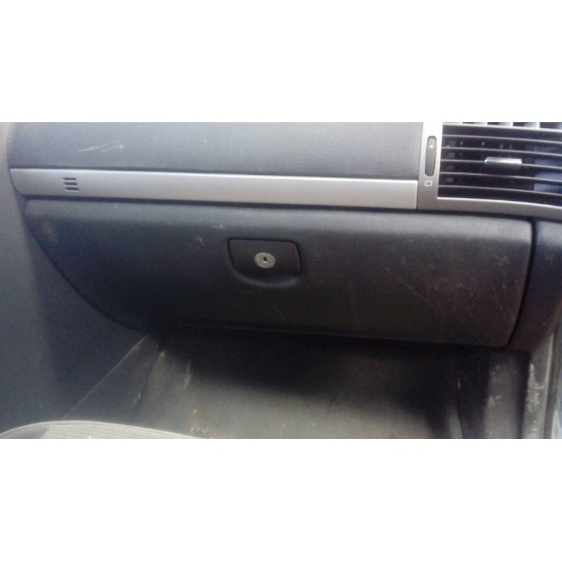 Recambio de guantera para peugeot 407 referencia OEM IAM   