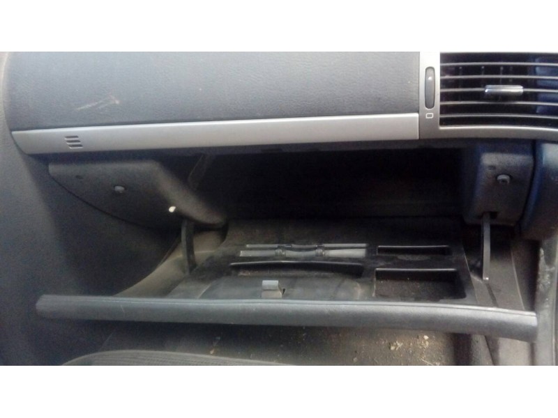 Recambio de guantera para peugeot 407 referencia OEM IAM   