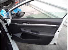 GUARNECIDO PUERTA DELANTERA DERECHA 