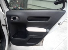 GUARNECIDO PUERTA TRASERA DERECHA 