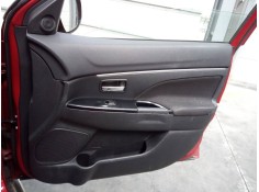 GUARNECIDO PUERTA DELANTERA DERECHA 