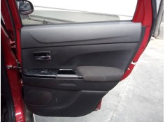 GUARNECIDO PUERTA TRASERA DERECHA 