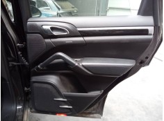 GUARNECIDO PUERTA TRASERA DERECHA 