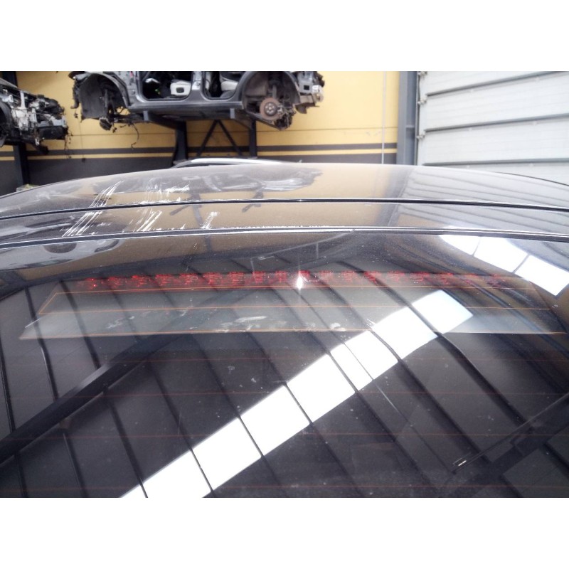 Recambio de luz central de freno para porsche panamera 4 s referencia OEM IAM   