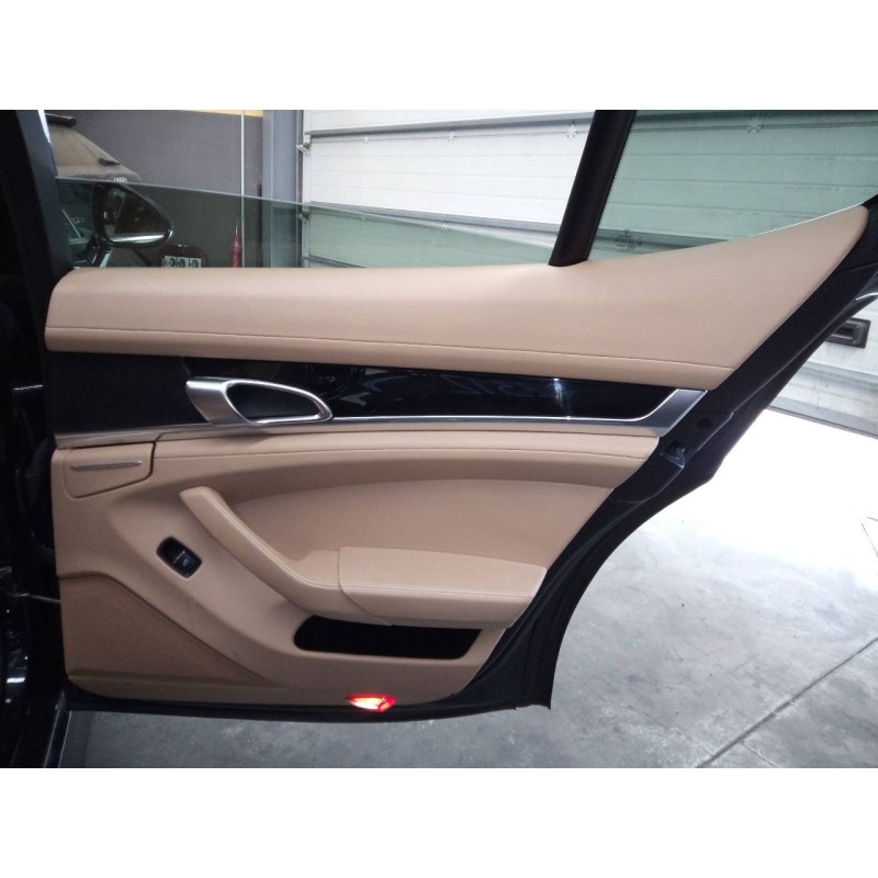 Recambio de guarnecido puerta trasera derecha para porsche panamera 4 s referencia OEM IAM   