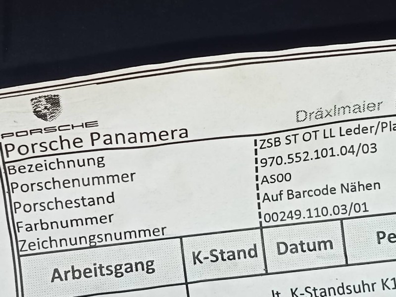 Recambio de salpicadero para porsche panamera 4 s referencia OEM IAM 97055210104  P2-B2-10