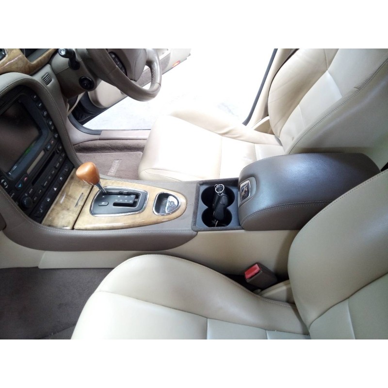 Recambio de consola central para jaguar s-type 2.7 v6 diesel classic referencia OEM IAM   