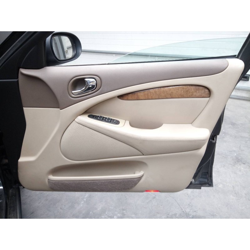 Recambio de guarnecido puerta delantera derecha para jaguar s-type 2.7 v6 diesel classic referencia OEM IAM   