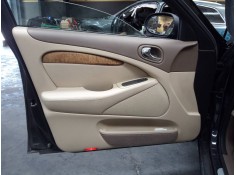 GUARNECIDO PUERTA DELANTERA IZQUIERDA 