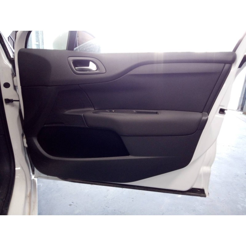 Recambio de guarnecido puerta delantera derecha para citroen c4 lim. feel referencia OEM IAM   