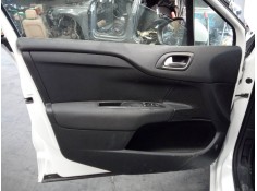 GUARNECIDO PUERTA DELANTERA IZQUIERDA 