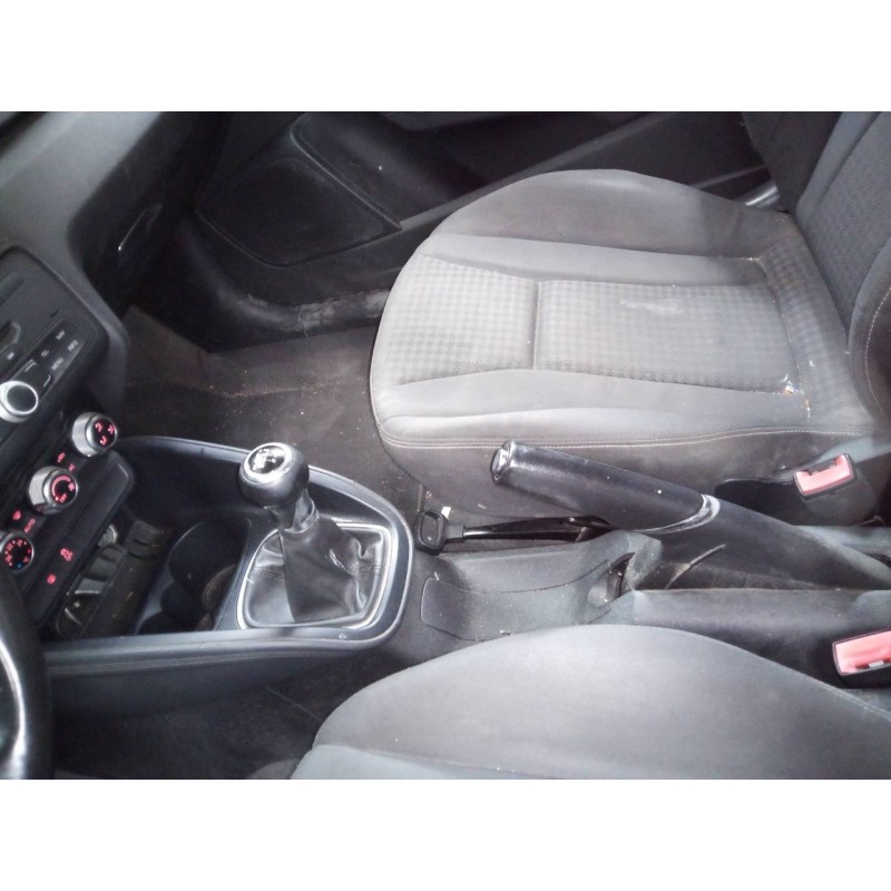Recambio de consola central para audi a1 (8x) ambition referencia OEM IAM   