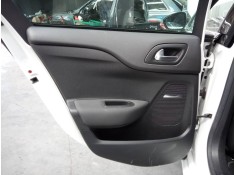 GUARNECIDO PUERTA TRASERA IZQUIERDA 