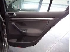 GUARNECIDO PUERTA TRASERA DERECHA 