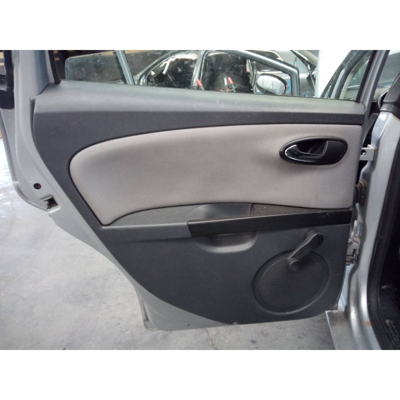 Recambio de guarnecido puerta trasera izquierda para seat leon (1p1) reference referencia OEM IAM   