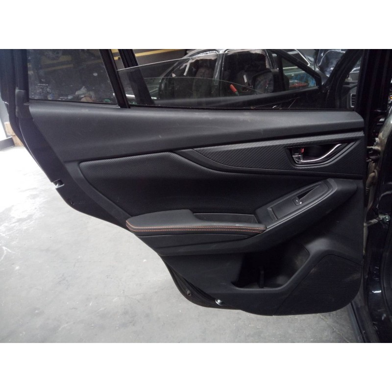 Recambio de guarnecido puerta trasera izquierda para subaru xv (g5) sport referencia OEM IAM   