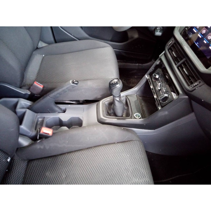 Recambio de consola central para volkswagen t-cross basis referencia OEM IAM   