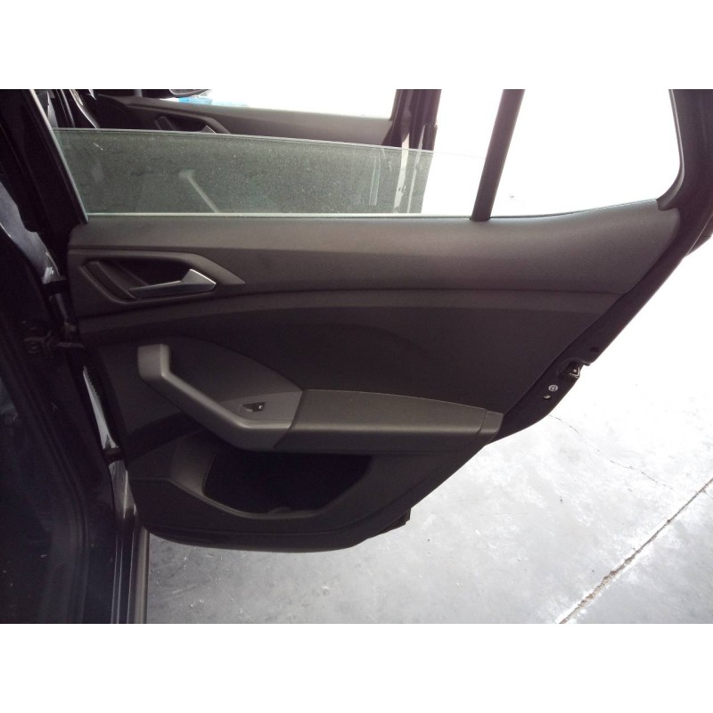 Recambio de guarnecido puerta trasera derecha para volkswagen t-cross basis referencia OEM IAM   