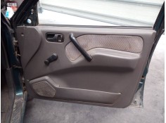 GUARNECIDO PUERTA DELANTERA DERECHA 