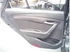 GUARNECIDO PUERTA TRASERA IZQUIERDA 