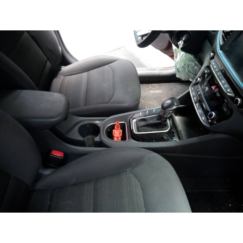 Recambio de consola central para hyundai ioniq hybrid referencia OEM IAM   