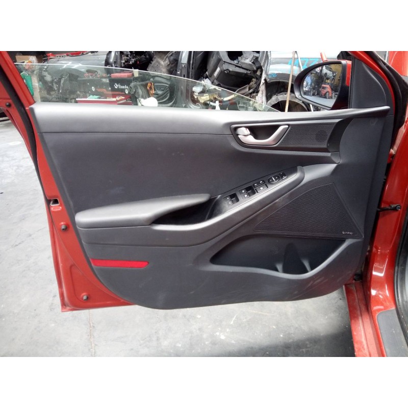 Recambio de guarnecido puerta delantera izquierda para hyundai ioniq hybrid referencia OEM IAM   
