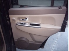 GUARNECIDO PUERTA TRASERA DERECHA 