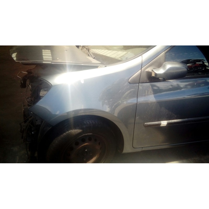 Recambio de aleta delantera izquierda para renault clio iii exception 2 referencia OEM IAM   