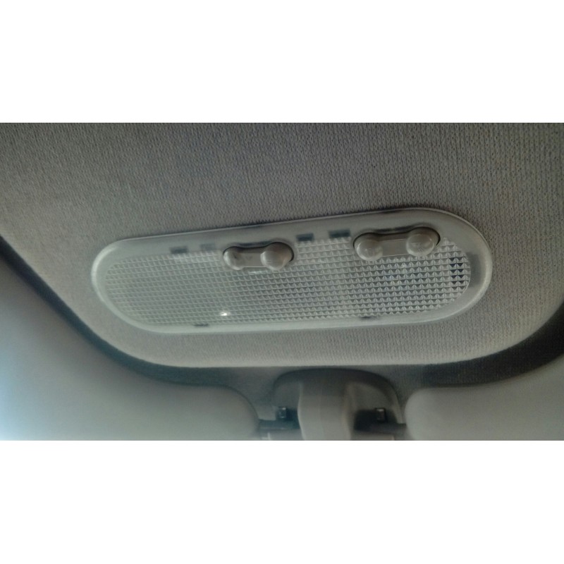 Recambio de luz interior para renault clio iii exception 2 referencia OEM IAM   