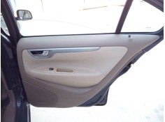 GUARNECIDO PUERTA TRASERA DERECHA 